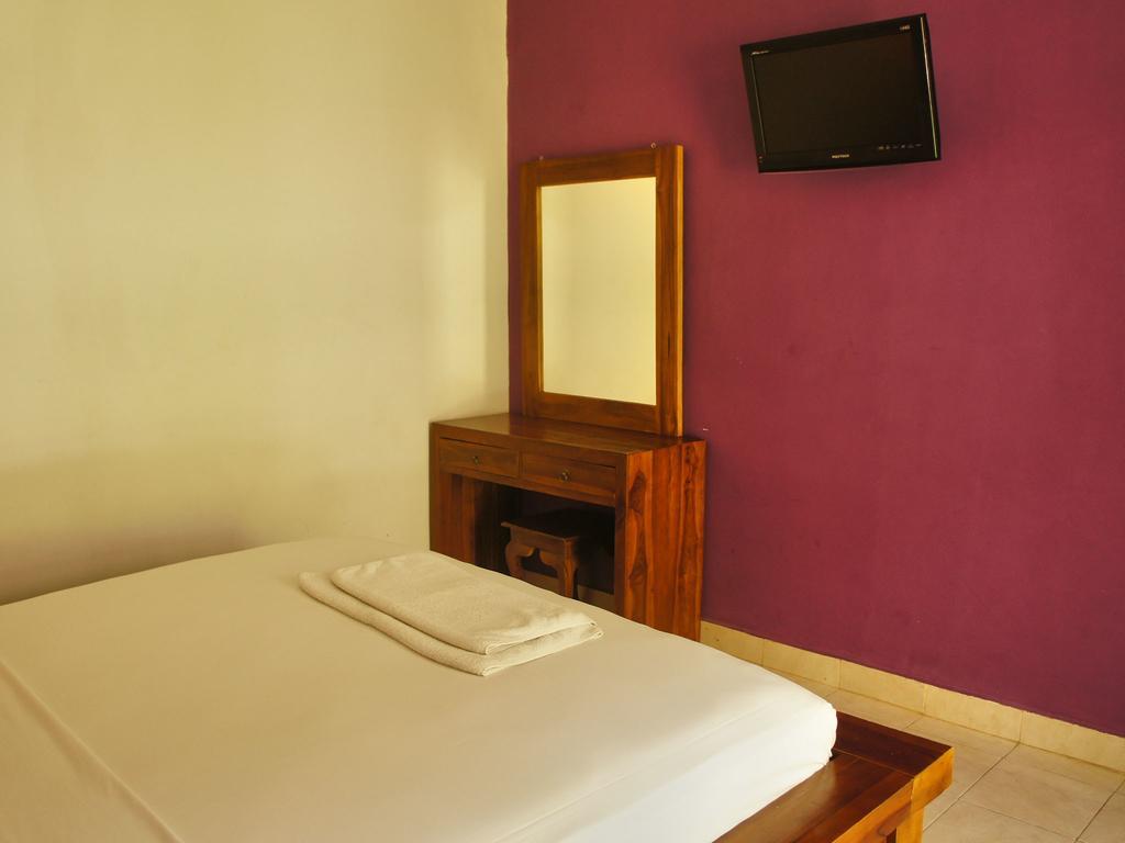 Wisma tamu Ned's Hide-away